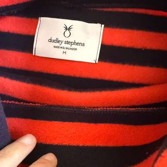 Dudley Stephens size medium navy and red pullover fleece excellent condition - Picture 4 of 5